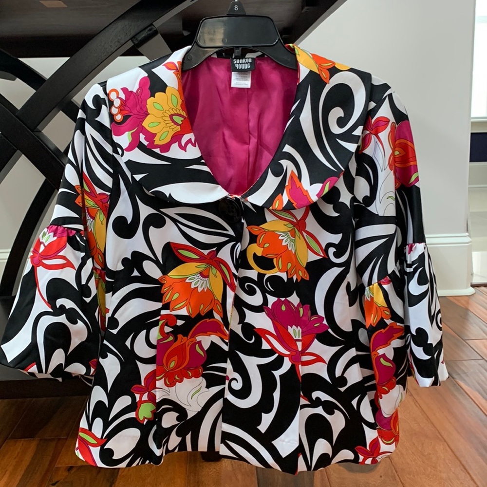 Sharon Young Bright Floral Flowy Lightweight Bell Sleeve Top / Jacket / Blazer